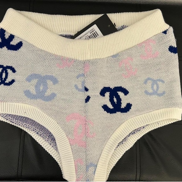 Knit Designer Shorts - Picture 3 of 5